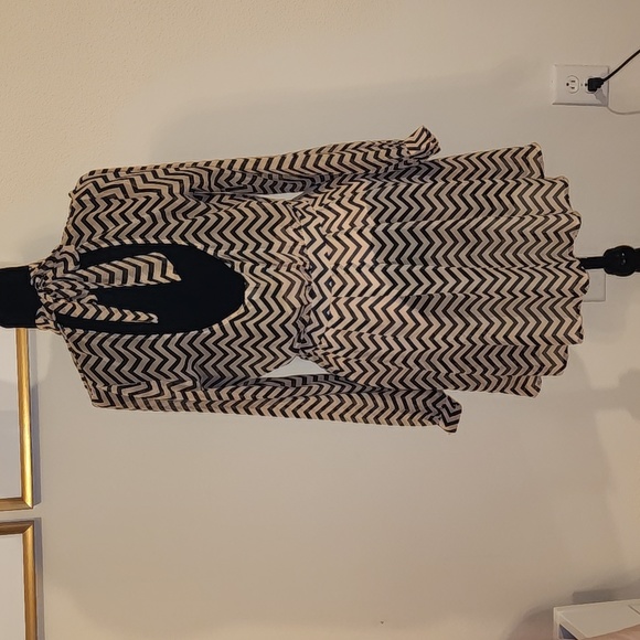 Mini Dress - Picture 2 of 4